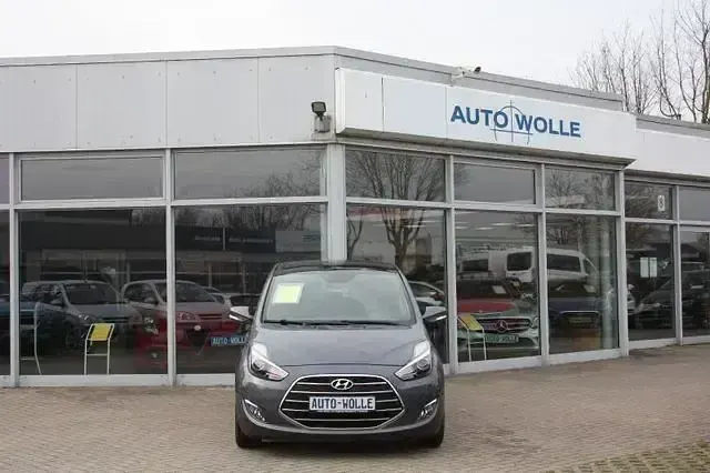 Gebraucht Hyundai ix20 Style 125 PS (91 kW) 2016 Grau Kleinwagen
