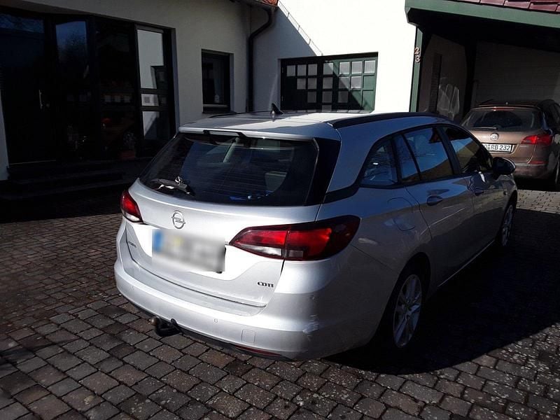 Gebraucht Opel Astra 136 PS (100 kW) 2018 Silber Kombi