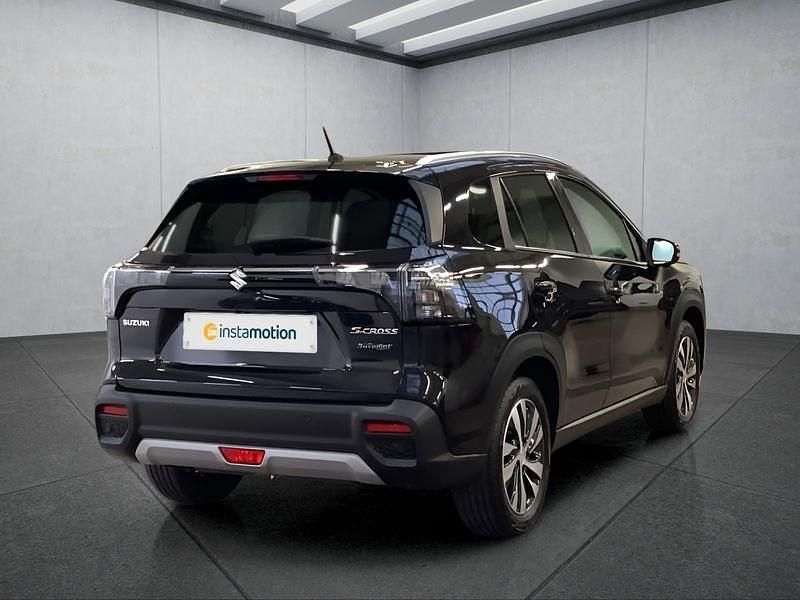 Gebraucht Suzuki SX4 102 PS (75 kW) 2024 Schwarz SUV