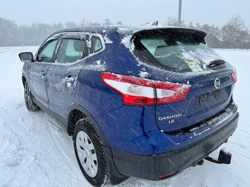 Gebraucht Nissan Qashqai 163 PS (119 kW) 2015 Blau SUV