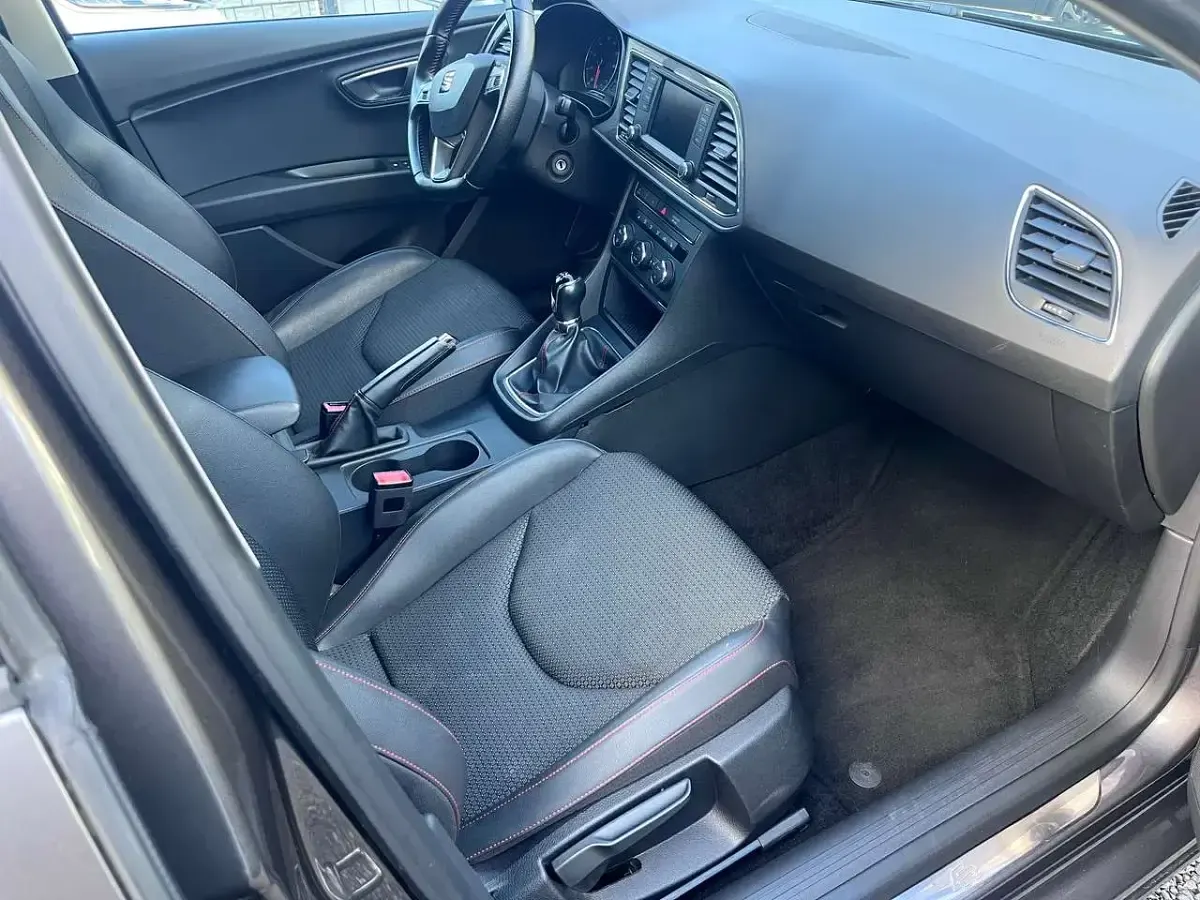 Gebraucht Seat Leon FR 125 PS (91 kW) 2015 "technic" grau Kombi