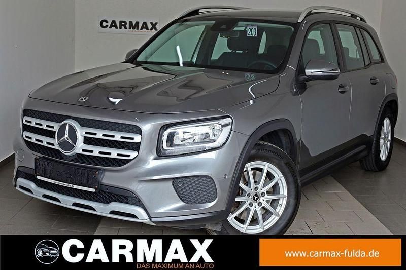 Mountaingrau met. (metallic) Gebraucht 2021 Mercedes GLB200 SUV | 29.800 € (Superpreis) - Bild 1/4