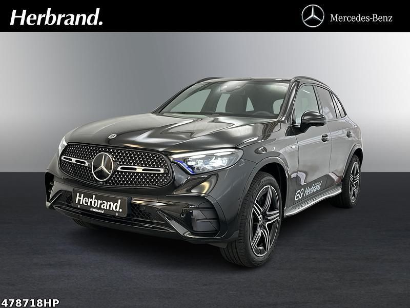 Schwarz Gebraucht 2025 Mercedes GLC300e AMG SUV | 72.990 € (Etwas zu teuer) - Bild 1/4