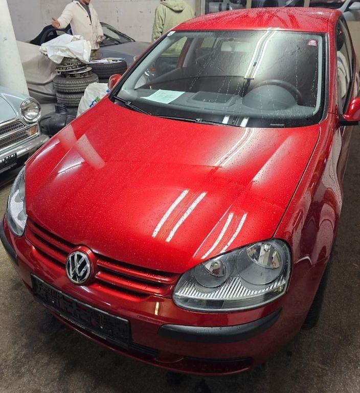 Rot Gebraucht 2004 VW Golf Limousine | 4.400 € (Fairer Preis) - Bild 1/4