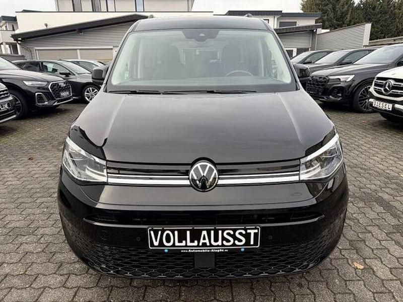 Gebraucht VW Caddy Style 122 PS (89 kW) 2022 Schwarz Van / Kleinbus