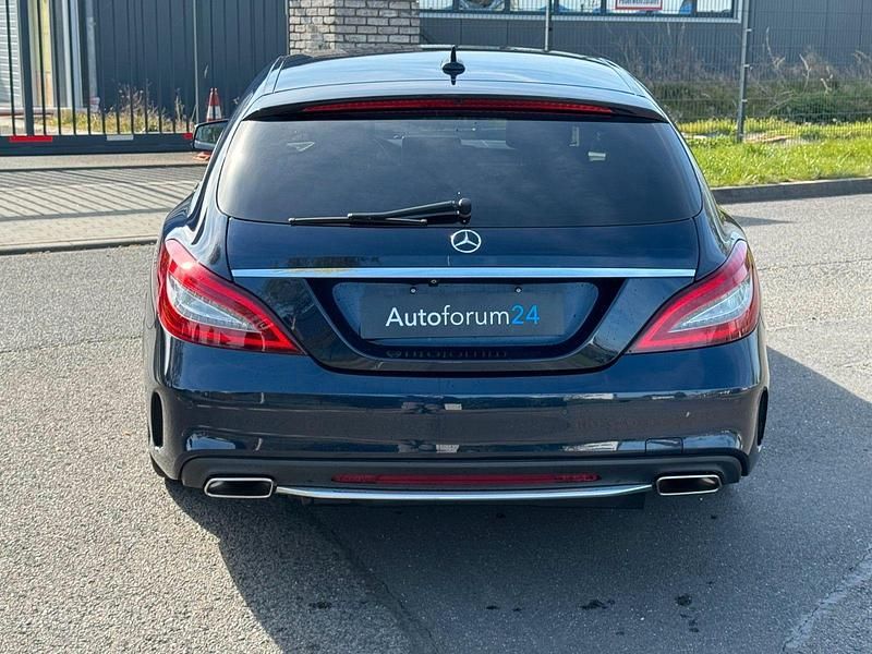 Gebraucht Mercedes CLS400 AMG line 333 PS (244 kW) 2015 Blau Kombi