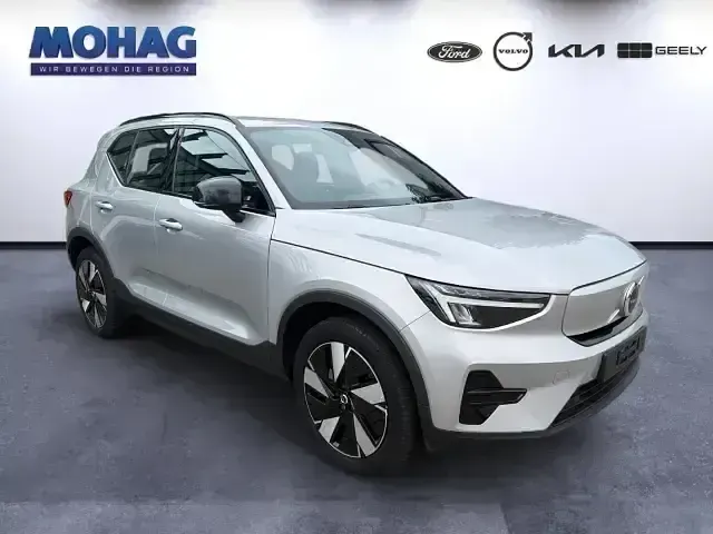Gebraucht Volvo XC40 Core 185 kW (252 PS) 2023 Silber SUV