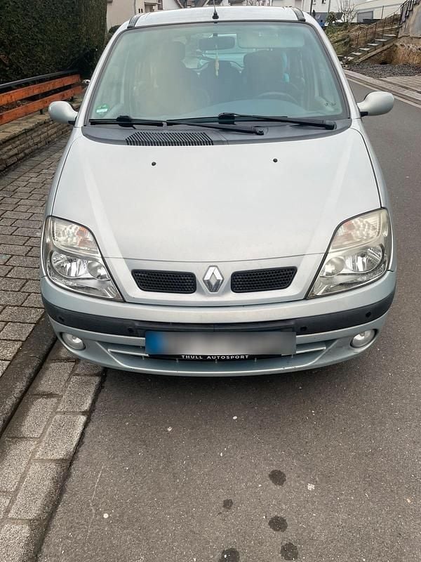 Grau Gebraucht 2000 Renault Scénic Van / Kleinbus | 1.800 € (Fairer Preis) - Bild 1/4