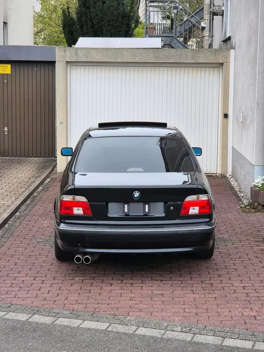 Second-hand BMW 520 150 CP (110 kW) 1998 Negru Berlinǎ