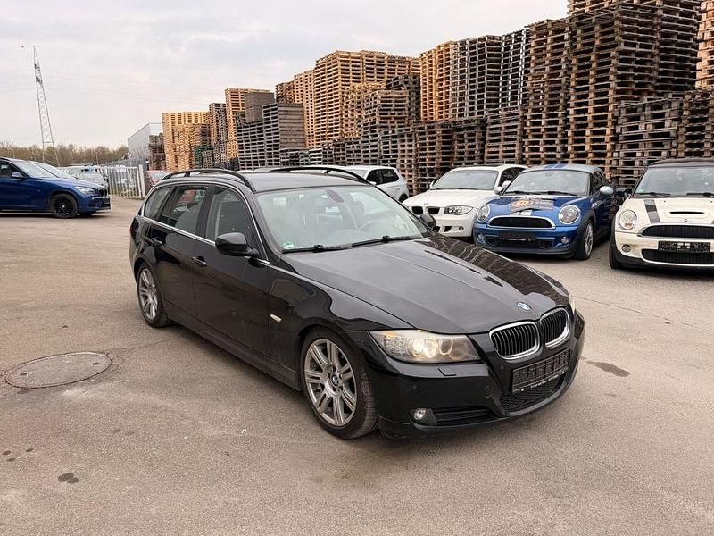 Gebraucht BMW 325 197 PS (144 kW) 2008 Schwarz Kombi
