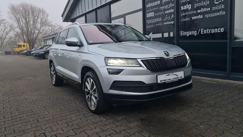 Silber Gebraucht 2022 Skoda Karoq Clever SUV | 16.990 € - Bild 1/3