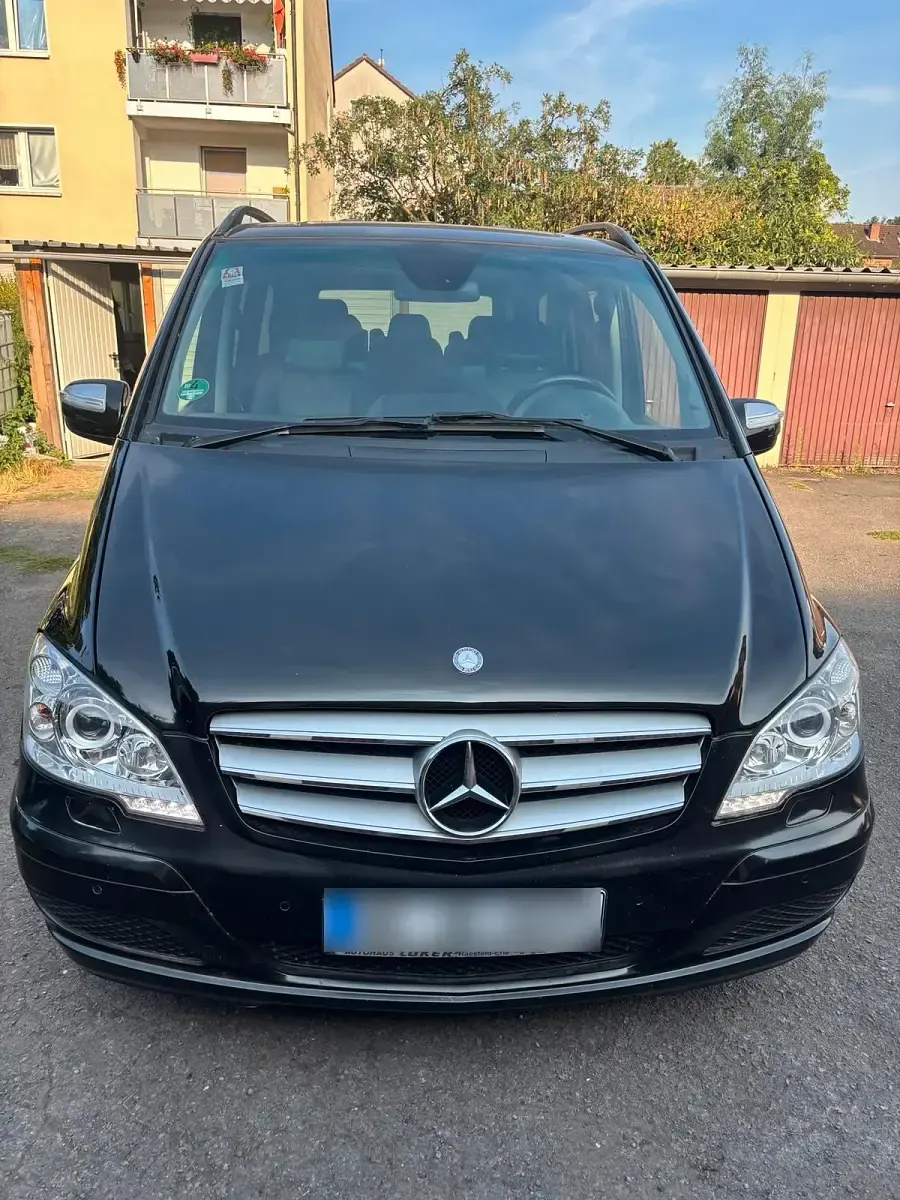 Gebraucht Mercedes Viano 170 PS (125 kW) 2012 Schwarz Van / Kleinbus