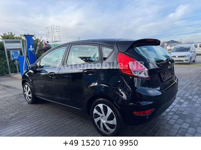 Gebraucht Ford Fiesta Celebration 80 PS (58 kW) 2016 Schwarz Limousine