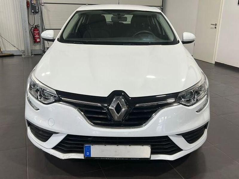 Gebraucht Renault Mégane IV 116 PS (85 kW) 2019 Weiß Limousine