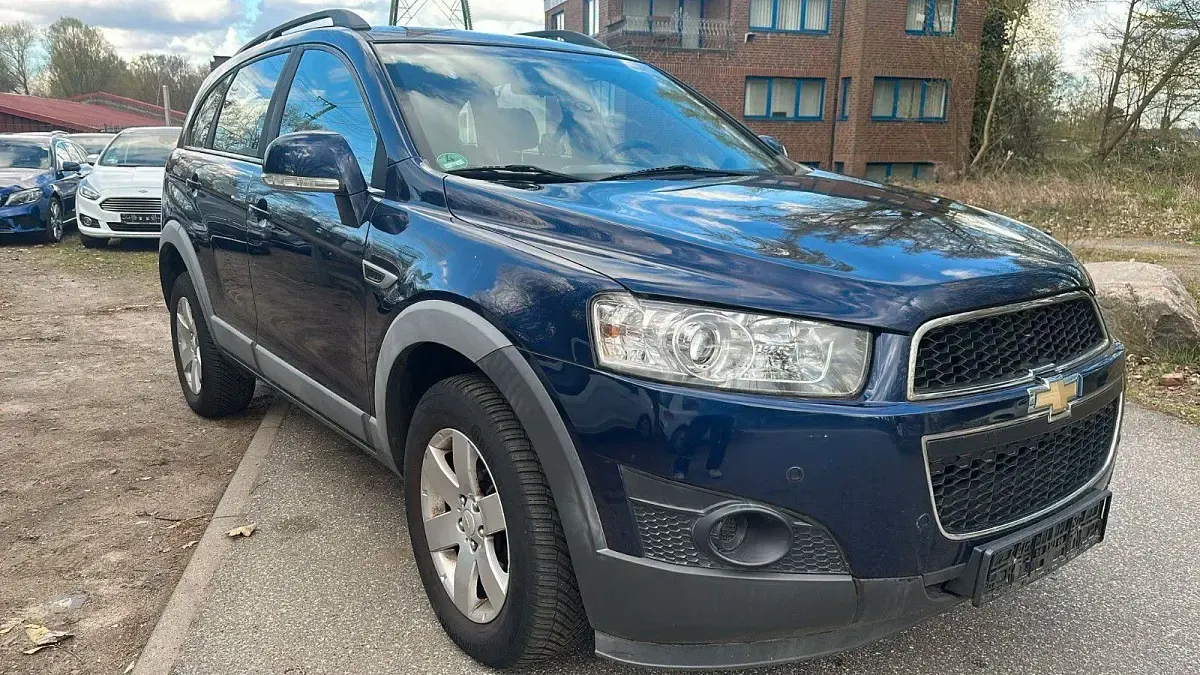 Occasion Chevrolet Captiva LS 167 ch (122 kW) 2011 Bleue SUV