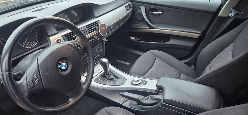 Gebraucht BMW 320 163 PS (119 kW) 2006 Schwarz Kombi