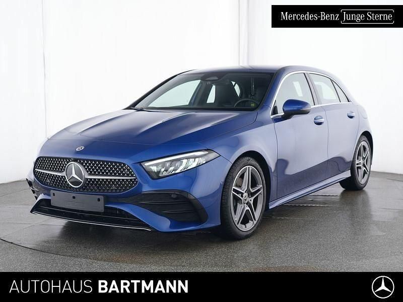 Blau Gebraucht 2024 Mercedes A200 Advanced Limousine | 34.450 € (Teuer) - Bild 1/4