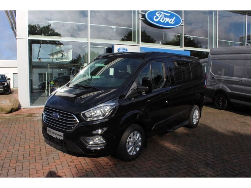 Obsidianschwarzmetallic Neu 2024 Ford Tourneo Custom Van | 64.950 € - Bild 1/4