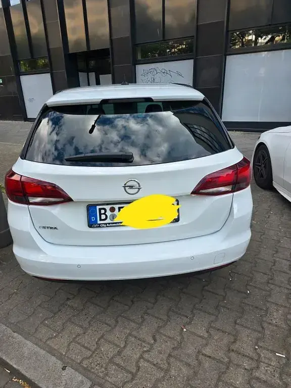 Gebraucht Opel Astra Business 136 PS (100 kW) 2017 Weiß Limousine