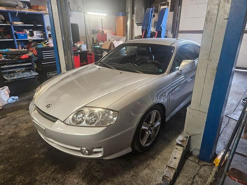 Gebraucht Hyundai Coupé GLS 167 PS (122 kW) 2003 Silber Coupé