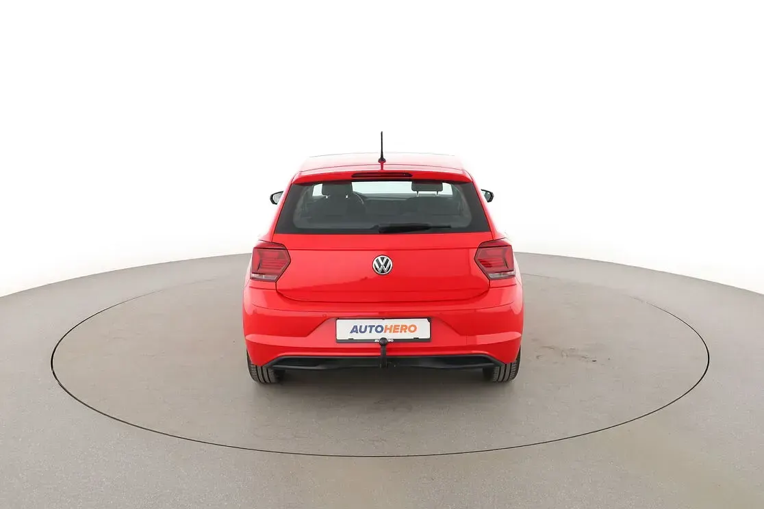 Gebraucht VW Polo Comfortline 95 PS (69 kW) 2019 Rot Kleinwagen