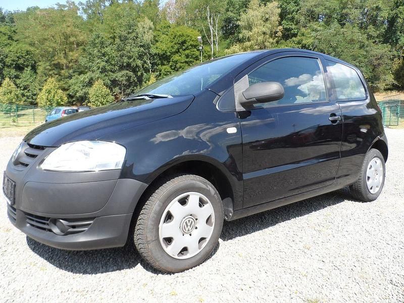 Schwarz Gebraucht 2009 VW Fox Kleinwagen | 2.550 € (Fairer Preis) - Bild 1/4