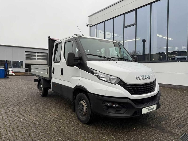 Second-hand Iveco Daily 116 CP (85 kW) 2020 Alb Berlinǎ
