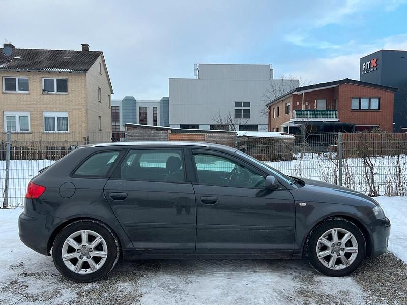 Gebraucht Audi A3 140 PS (102 kW) 2007 Grau Kleinwagen