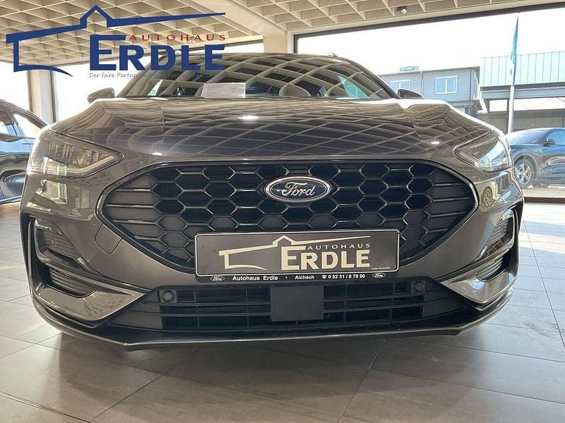 Gebraucht Ford Focus ST-Line 125 PS (91 kW) 2024 Grau Kombi