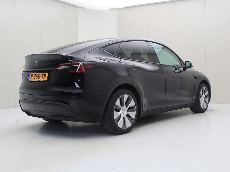 Gebraucht Tesla Model Y Standard Range 250 kW (341 PS) 2022 Schwarz SUV