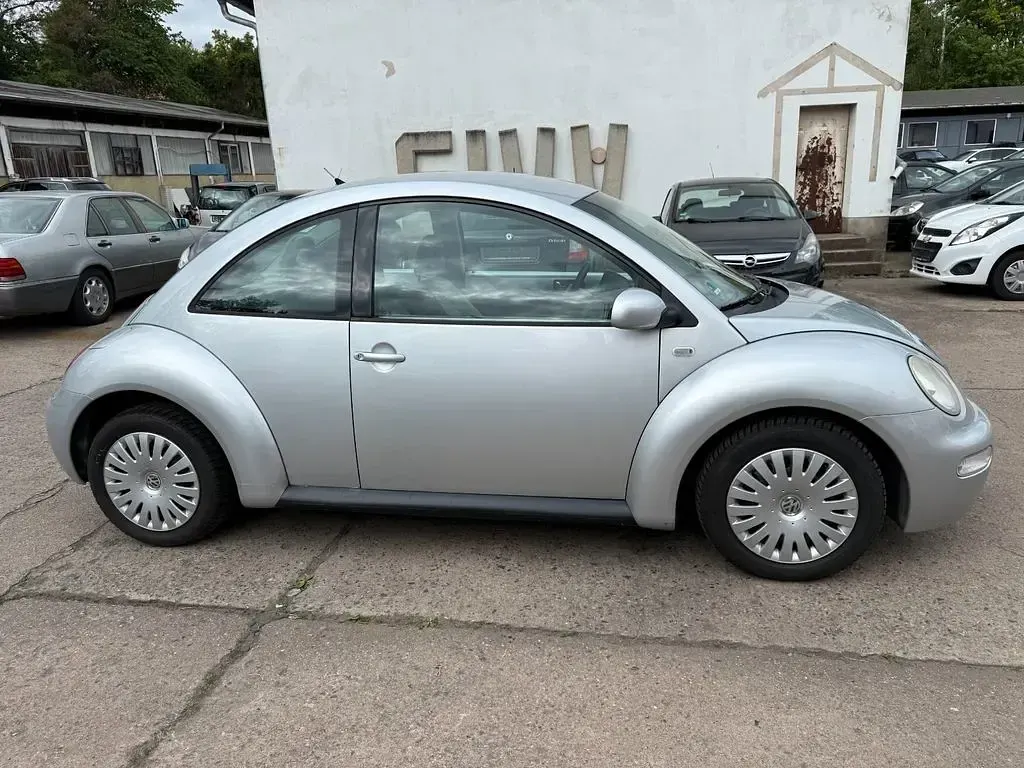 Gebraucht VW New Beetle 75 PS (55 kW) 2002 Silber Kleinwagen