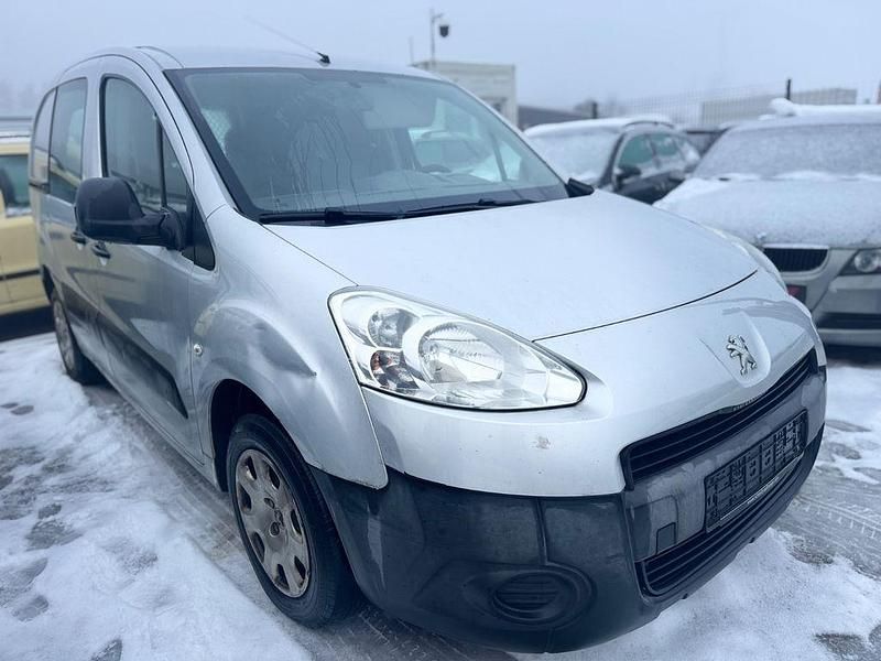 Grau Gebraucht 2013 Peugeot Partner Comfort Van / Kleinbus | 2.499 € (Fairer Preis) - Bild 1/4