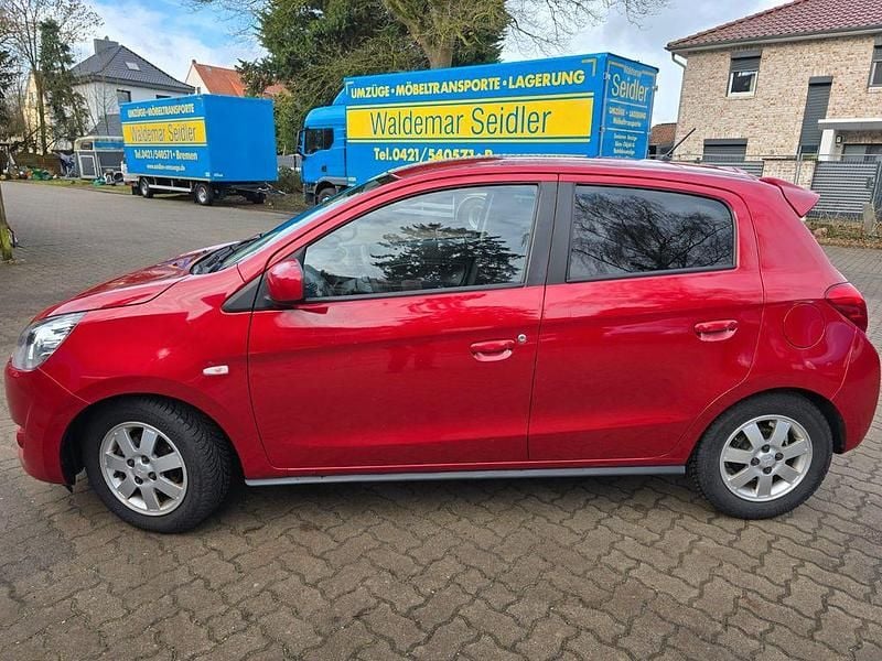 Gebraucht Mitsubishi Space Star Top 80 PS (58 kW) 2014 Rot Van / Kleinbus