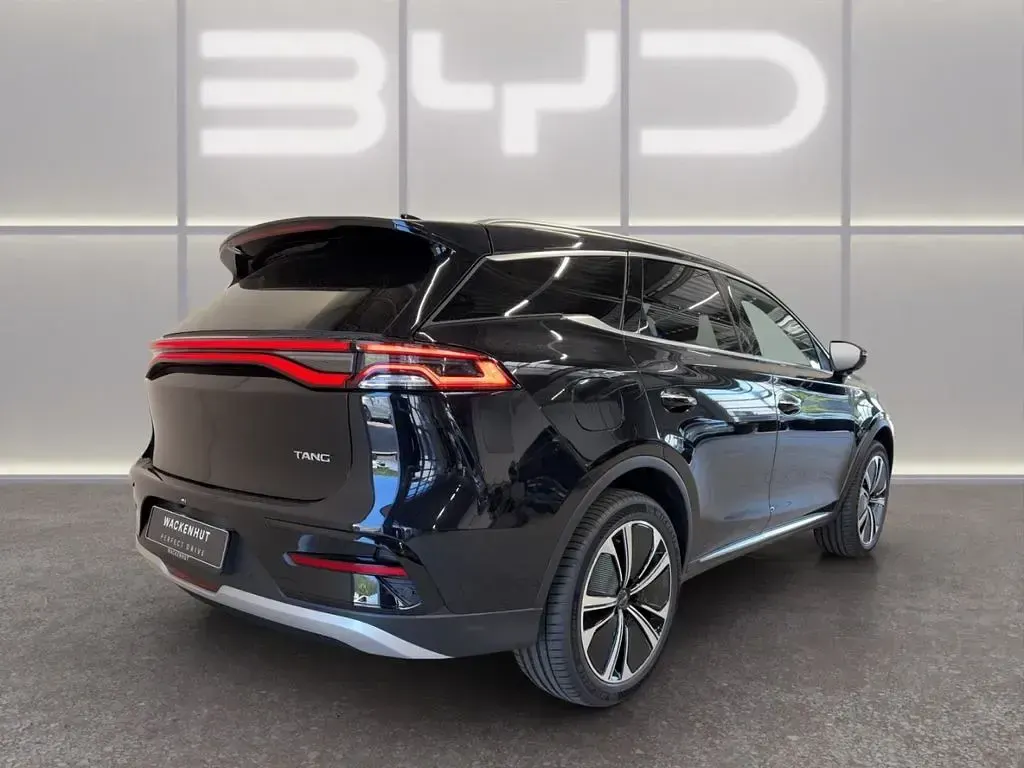 Neu BYD Tang 380 kW (517 PS) 2026 Schwarz SUV