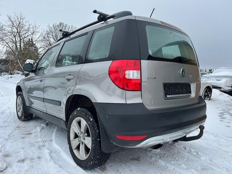 Gebraucht Skoda Yeti 105 PS (77 kW) 2013 Gold SUV