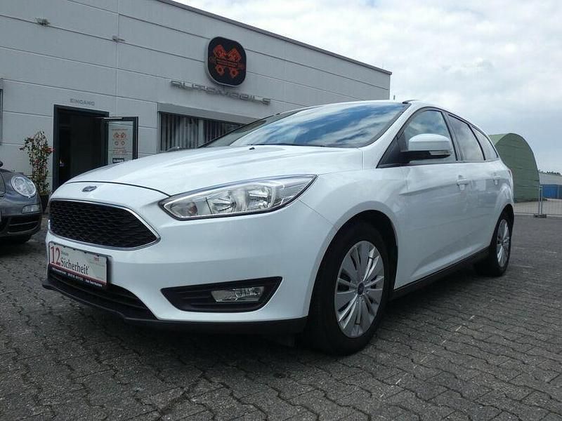 Frozen white Gebraucht 2017 Ford Focus Business Edition Kombi | 8.590 € (Fairer Preis) - Bild 1/4