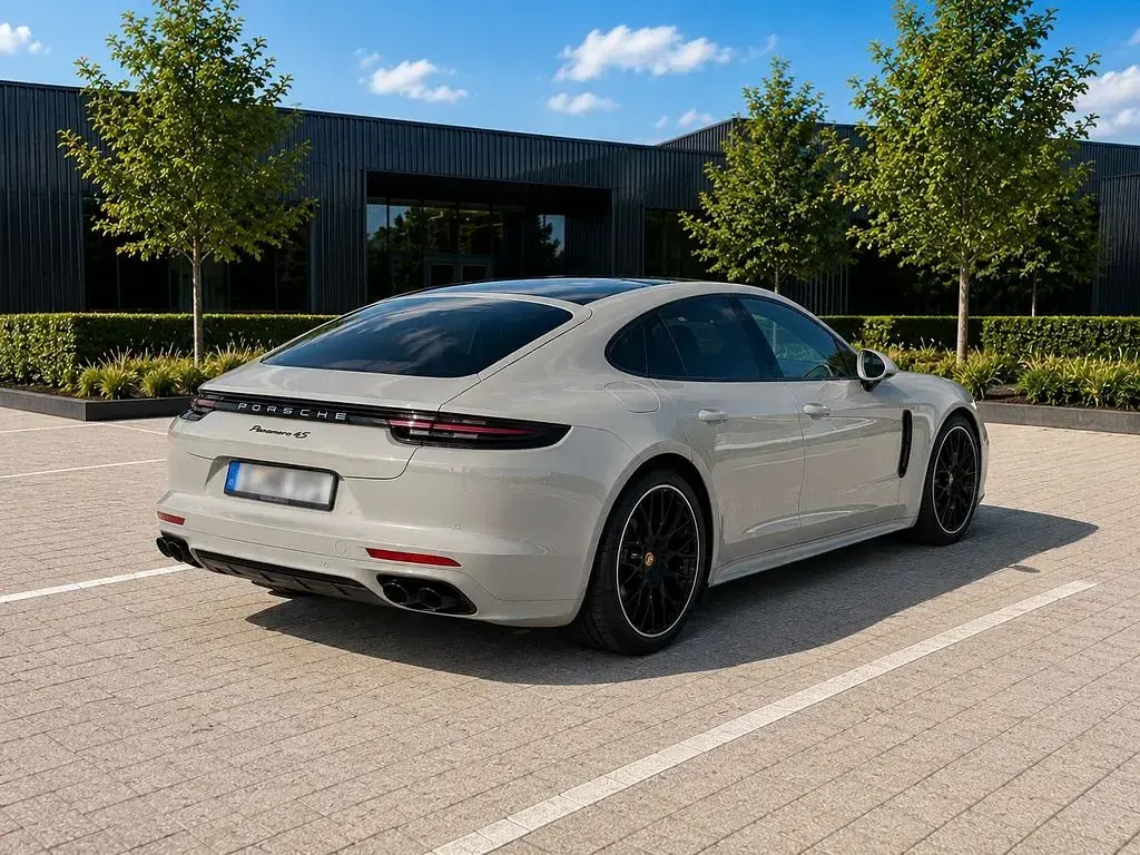 Gebraucht Porsche Panamera 4S 421 PS (309 kW) 2018 Grau Kleinwagen