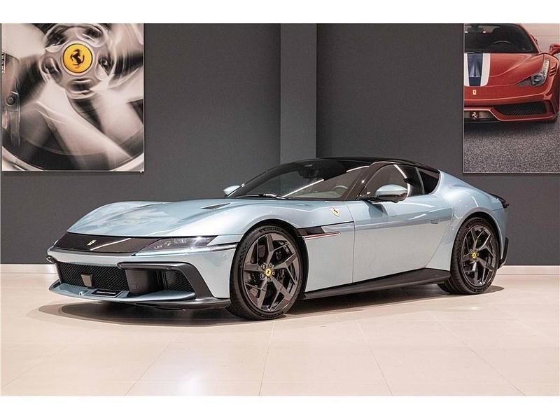 Gebraucht Ferrari 12 Cilindri 2025 Grün