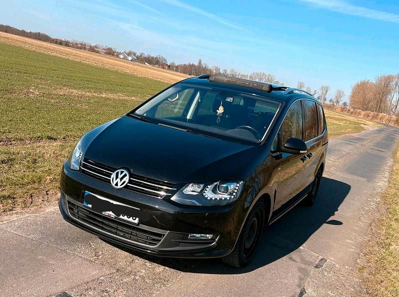 Gebraucht VW Sharan 177 PS (130 kW) 2015 Schwarz Van / Kleinbus
