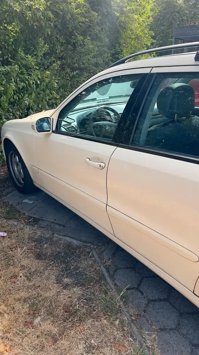 Gebraucht Mercedes E200 110 PS (80 kW) 2006 Andere farben Kombi