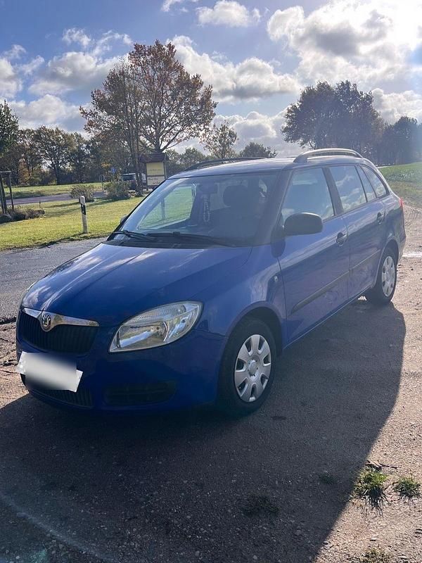 Blau Gebraucht 2009 Skoda Fabia Kombi | 2.450 € (Fairer Preis) - Bild 1/4