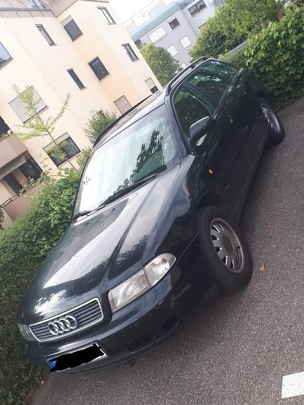 Schwarz Gebraucht 1997 Audi A4 Kombi | 550 € (Guter Preis) - Bild 1/1