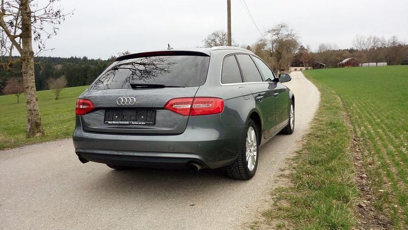 Gebraucht Audi A4 Ambiente 170 PS (125 kW) 2013 Grau Kombi