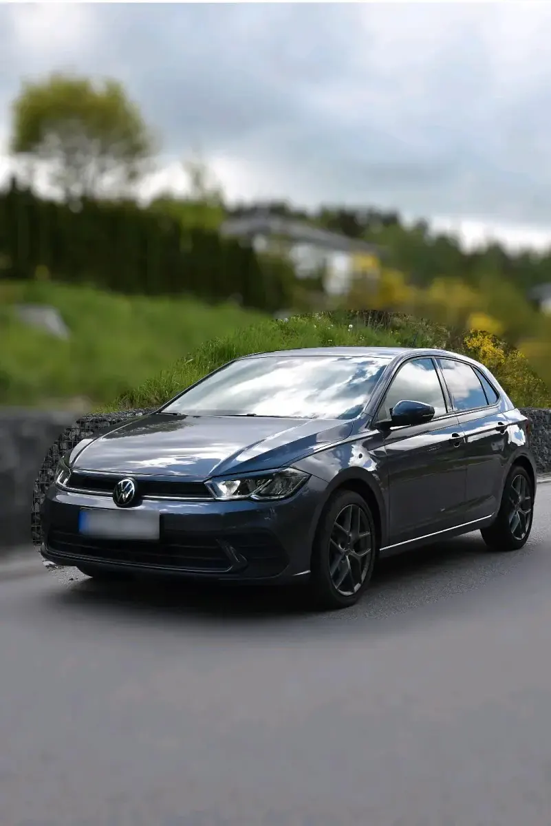 Gebraucht VW Polo 95 PS (69 kW) 2022 Grau Kleinwagen