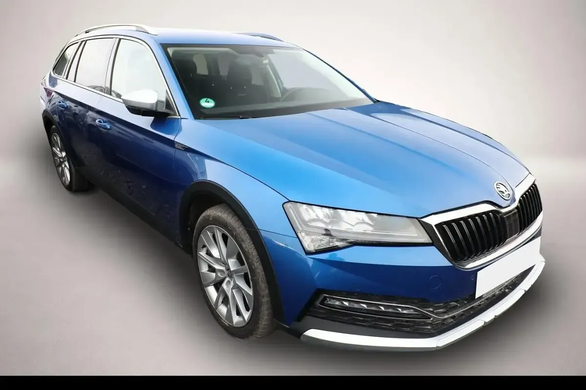Gebraucht Skoda Superb 200 PS (147 kW) 2021 Manufacturer Kombi