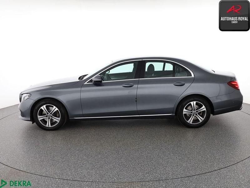 Gebraucht Mercedes E200 Avantgarde 184 PS (135 kW) 2018 Selenitgrau Limousine