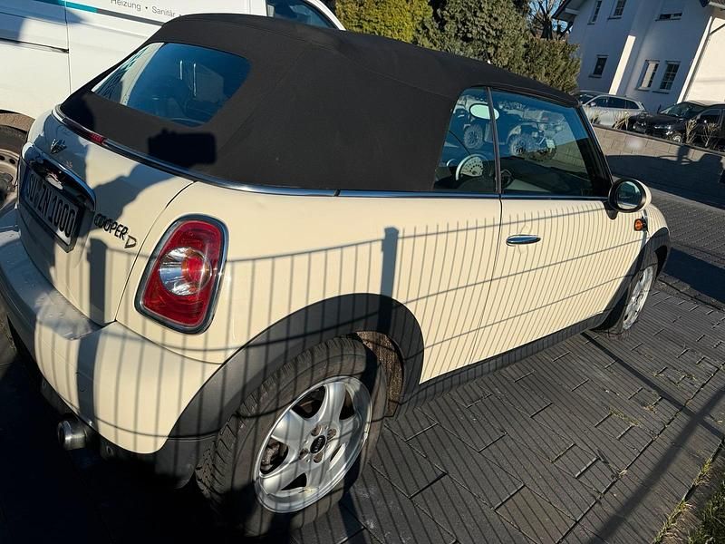 Second-hand Mini Cooper Cabriolet 102 CP (75 kW) 2013 Bej Cabrio