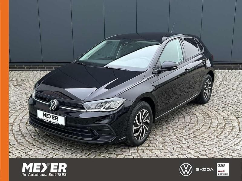 Deep black perleffekt Neu 2025 VW Polo Life Kleinwagen | 22.439 € (Superpreis) - Bild 1/4