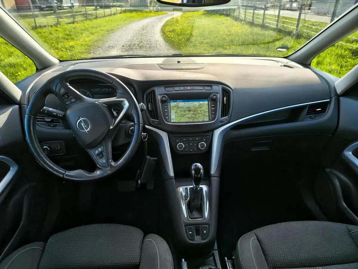 Gebraucht Opel Zafira 170 PS (125 kW) 2017 Silber Van / Kleinbus