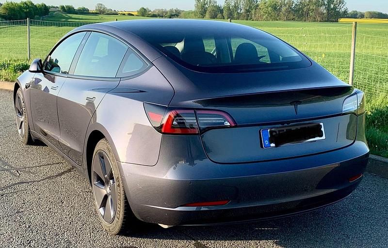 Gebraucht Tesla Model 3 366 kW (498 PS) 2022 Grau Limousine
